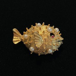 Vintage Signed Napier Blowfish Brooch